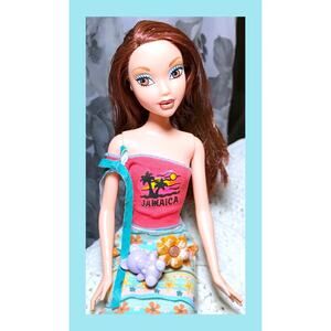 VTG 2004 Barbie My Scene Fashion Doll Jammin’ in Jamaica Chelsea Kennedy